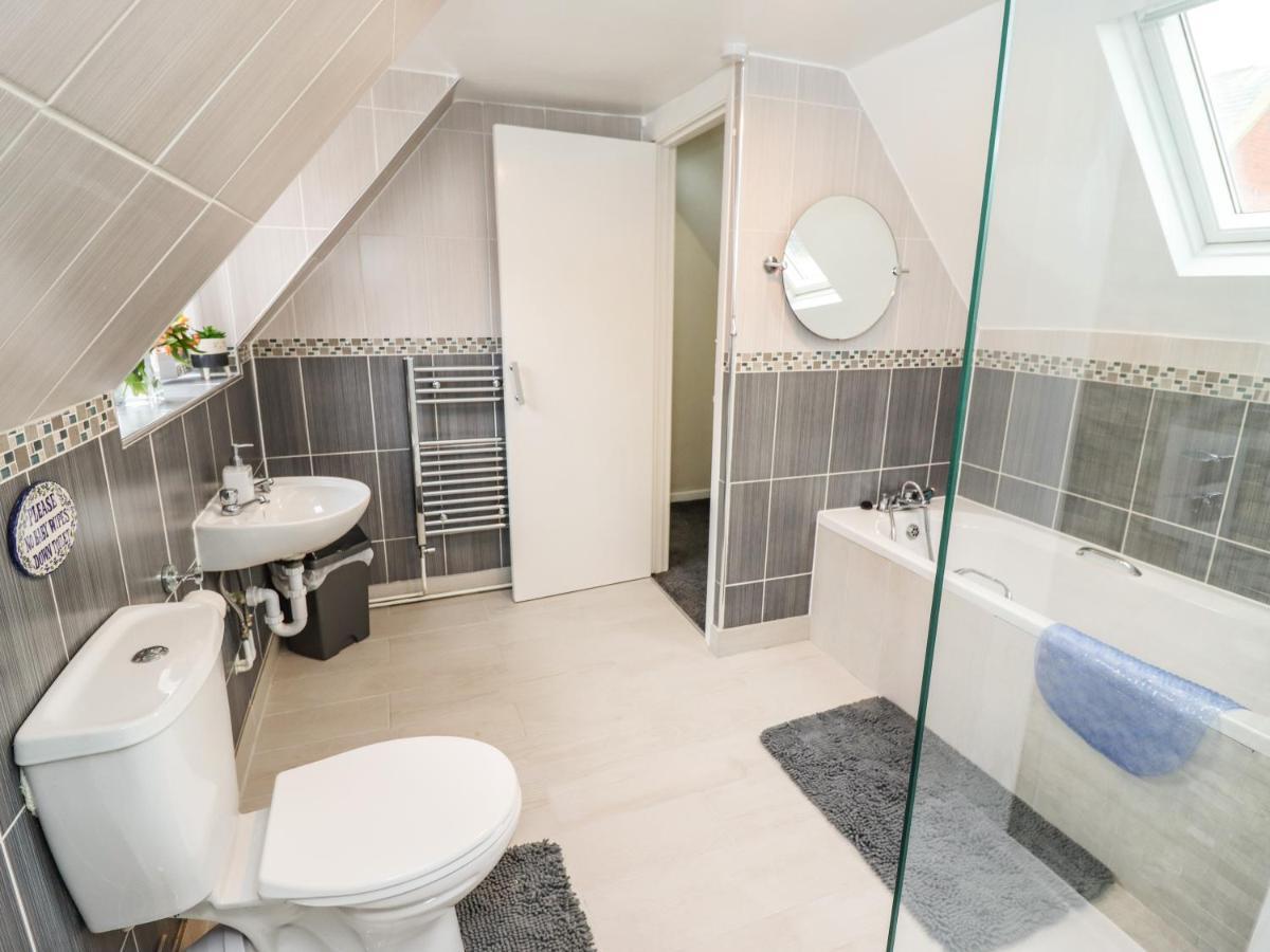 Station View Villa Whitby Dış mekan fotoğraf